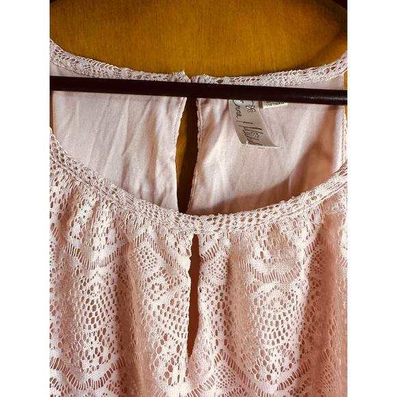 Emma & Michele Women's Sleeveless Lacey Light Pink Dress Size 14 - Picture 4 of 8